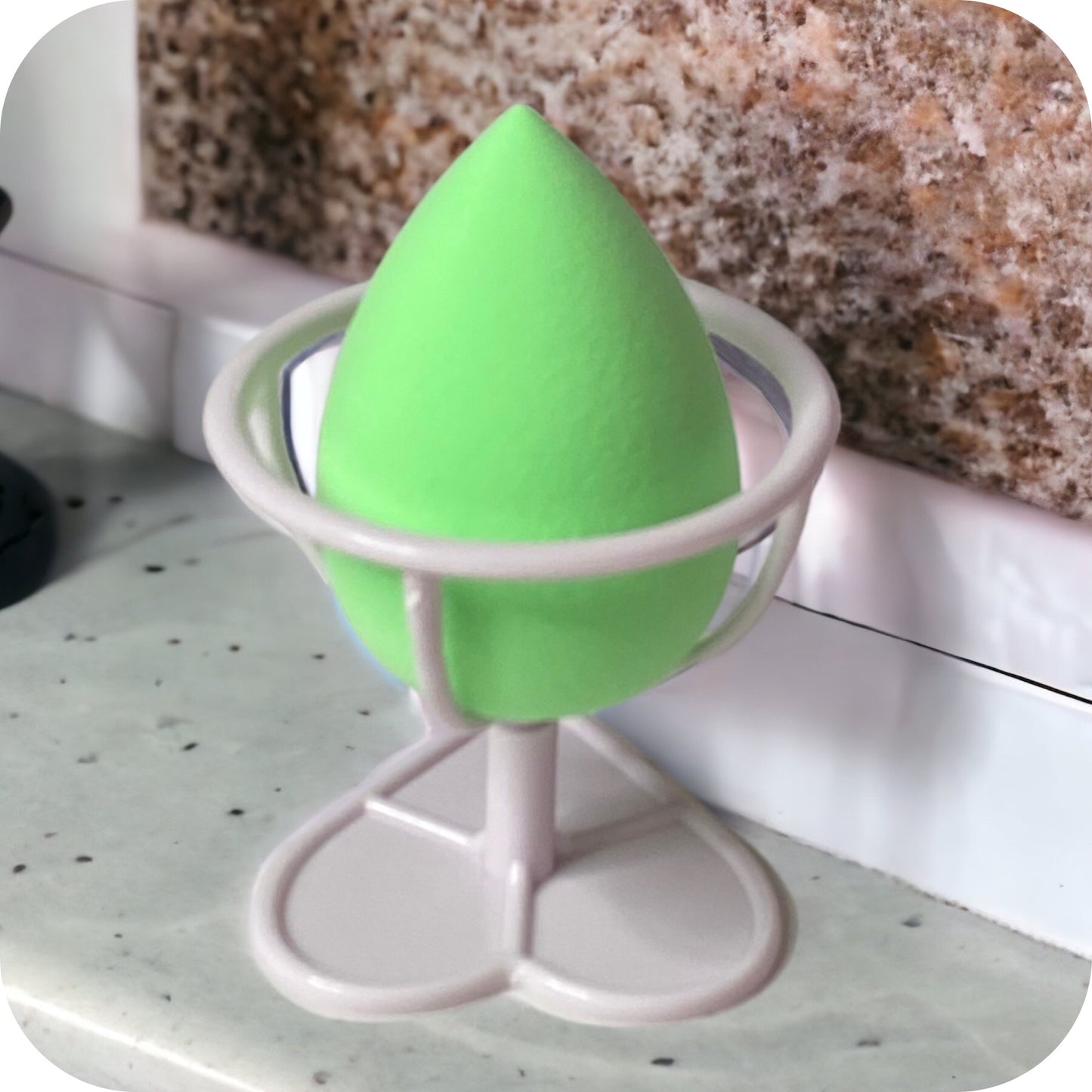 Ashlyn’s Every Girls Must-Sponge with Holder Set-Cosmetics