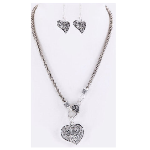 Sale! Stunning Crystal Swirl Heart Pendant Necklace Set