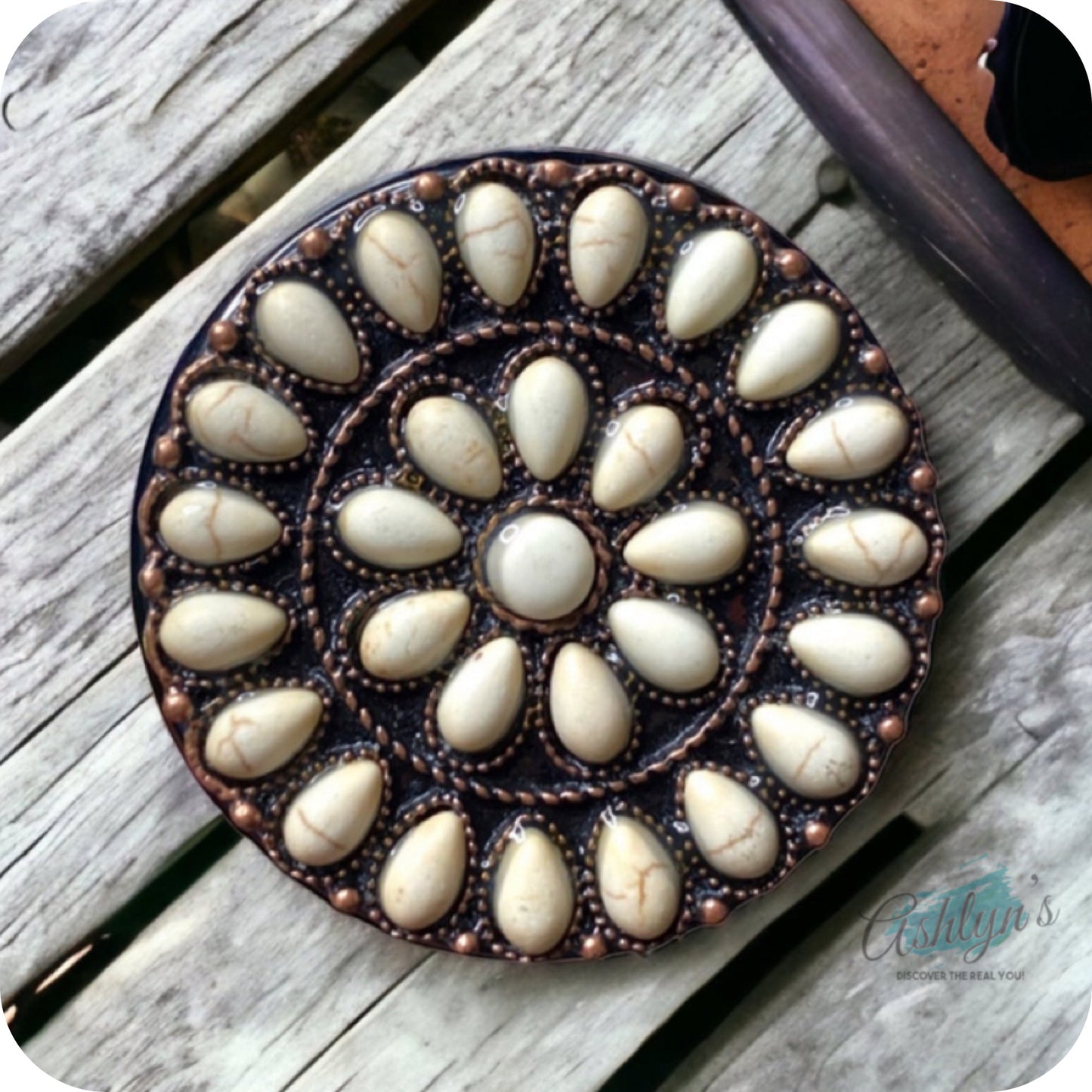 Ashlyn’s Iconic Ivory Stone Concho Phone Grip