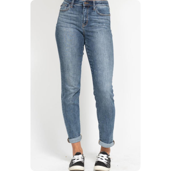 Judy Blue “Cozy Days” High Rise Bleach Splash Boyfriend Jeans