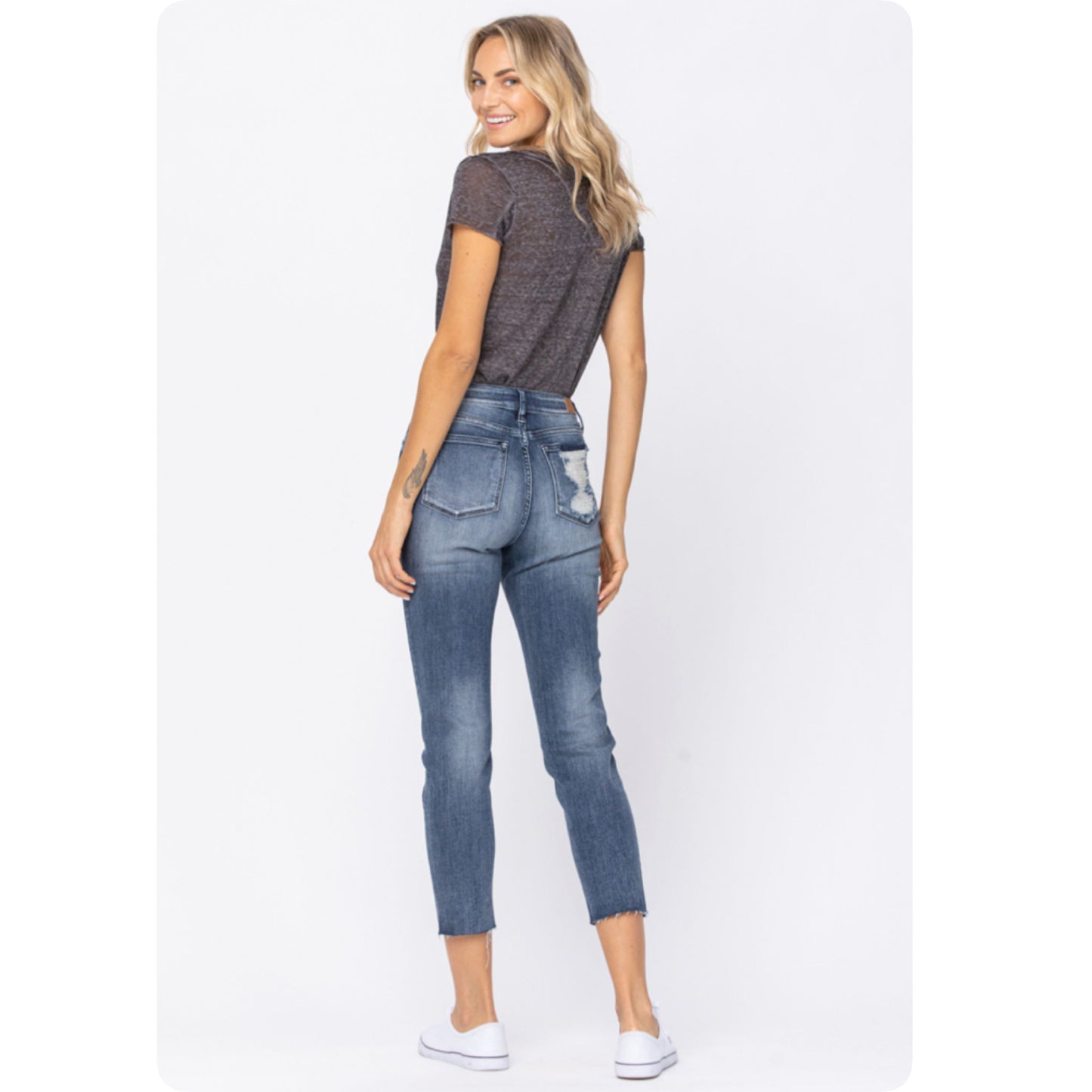 JUDY BLUE High-Rise Raw Hem Relaxed Fitting Jeans