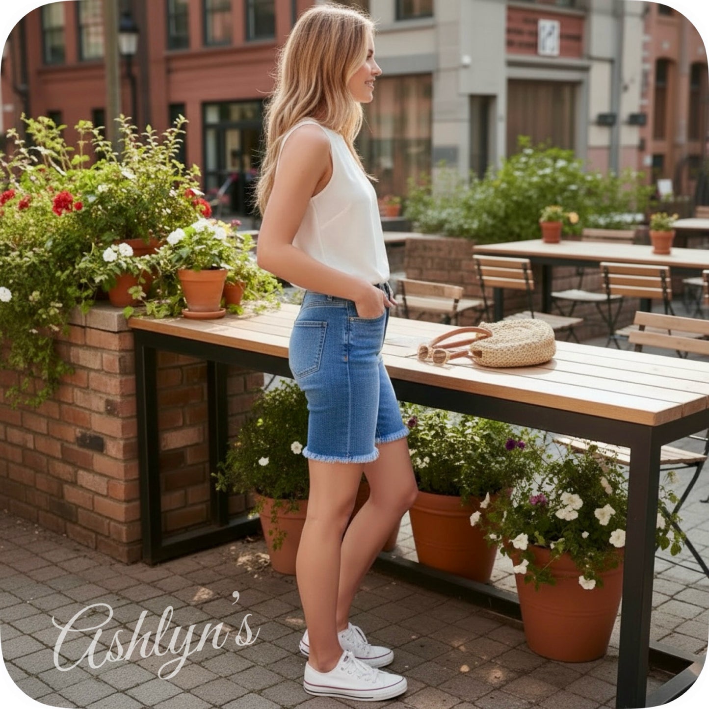 JUDY BLUE Frayed Hem Bermuda Shorts