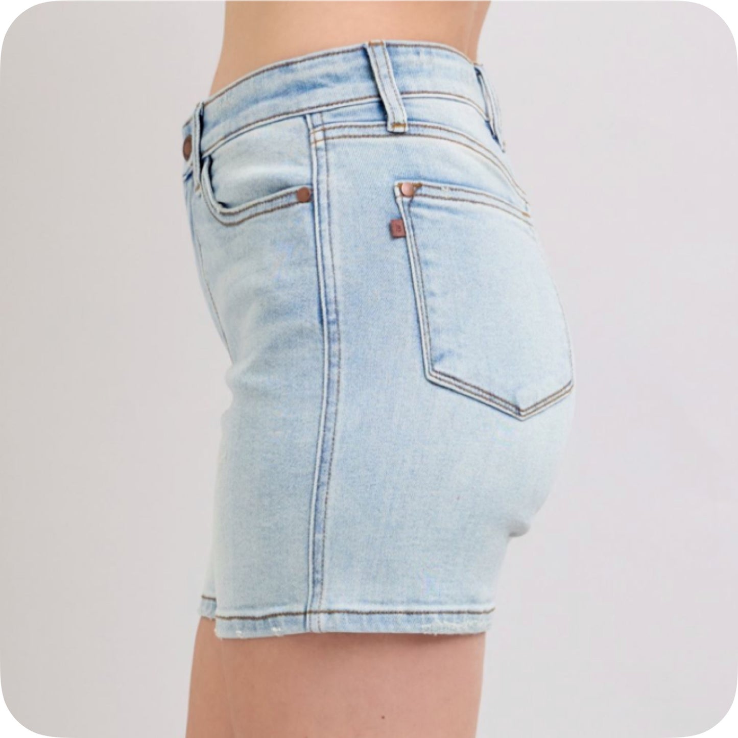 JUDY BLUE 2 Button Mid Length Light Denim Dad Shorts